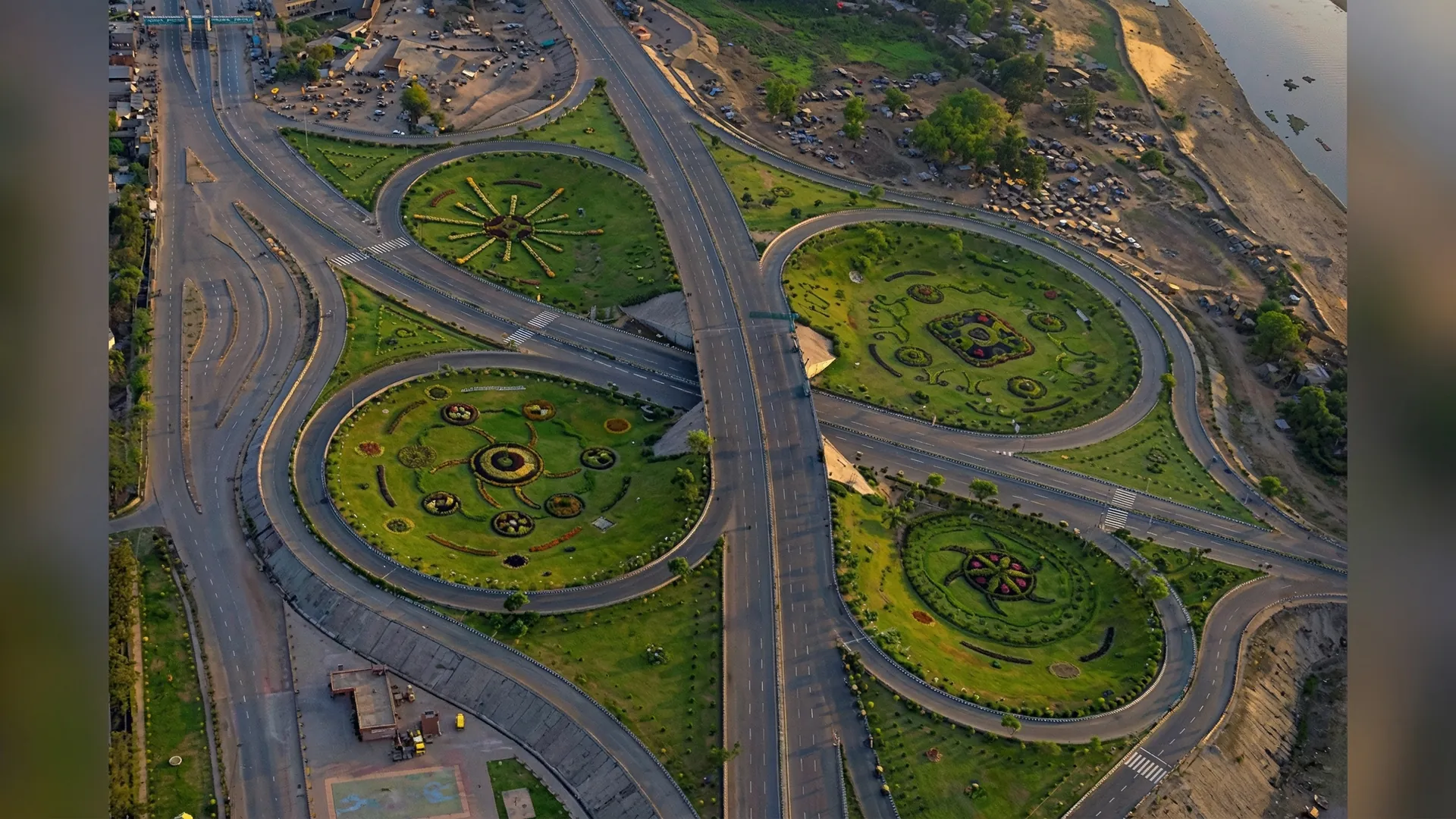 Ring Road Lahore interior